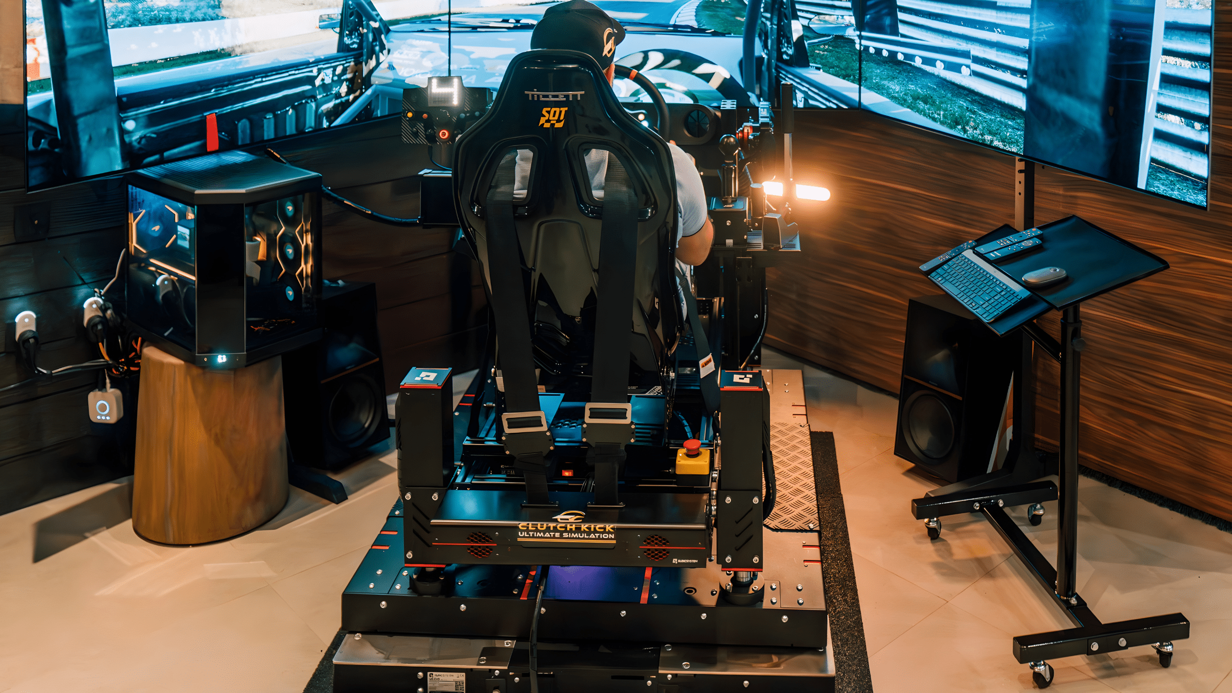 Qubic System QS-CH2 + QS-220 + QS-BT1 — In-Store Demo at Clutch Kick